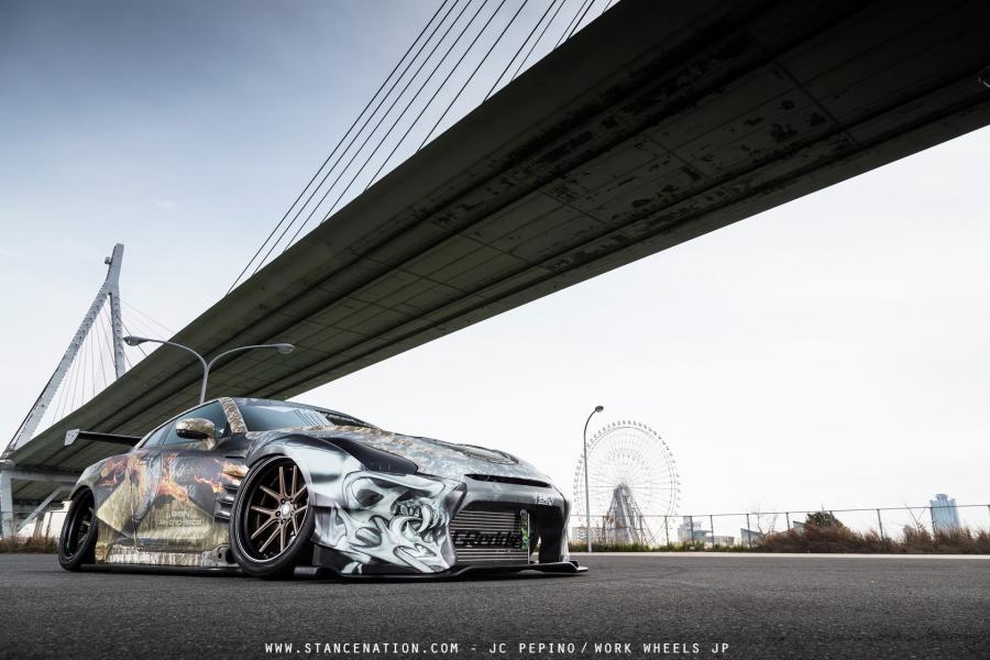  Nissan GT-R Godzilla by Ben Sopra 2014 года  (фото 2 из 18)